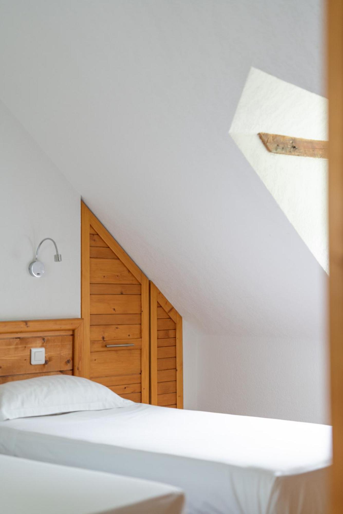 Domaine De Ramonjuan Hotel Bagnères-de-Bigorre Værelse billede